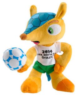 PELUCHE FIFA FULECO BRASIL 2014 56 CM