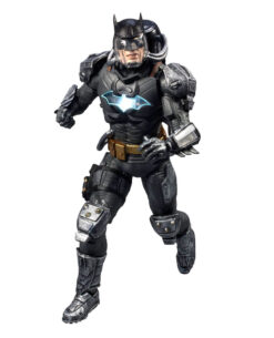 FIGURA DE ACCION BANPRESTO DC HEROES BATMAN HAZMAT SUIT WITH LIGHT UP LOGO